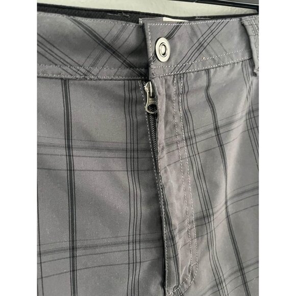 Alpine Design Mens gray panel shorts size 40 - Picture 3 of 8